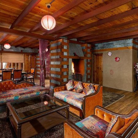 Hotel Shobla Kaathkuni Royale à Kulu Extérieur photo
