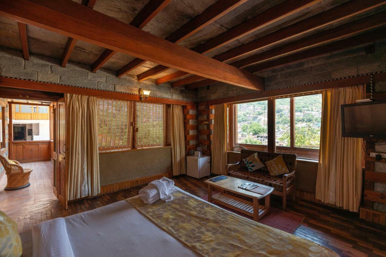 Hotel Shobla Kaathkuni Royale à Kulu Extérieur photo